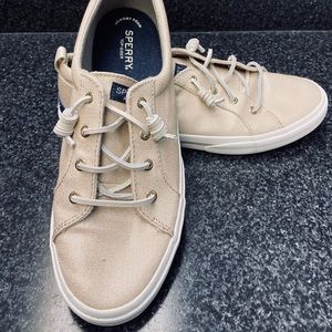 NWOT Sperrys seacoast gold boat shoe